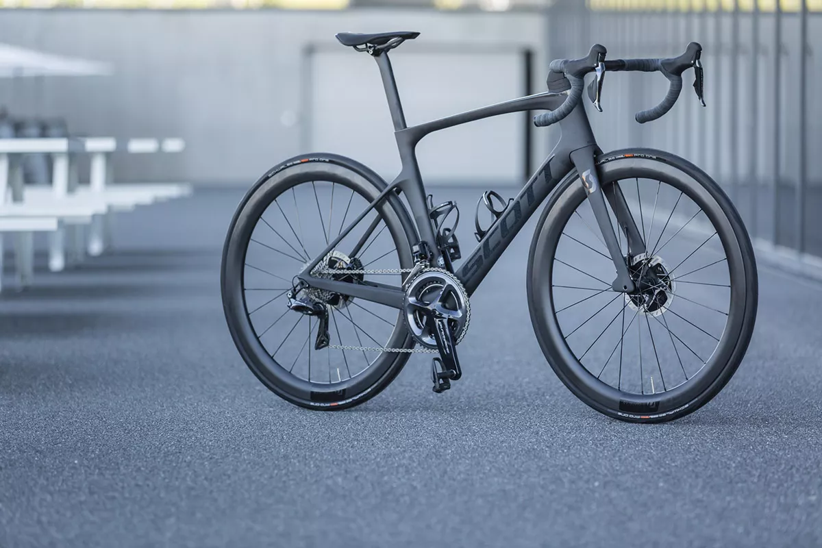 SCOTT Foil