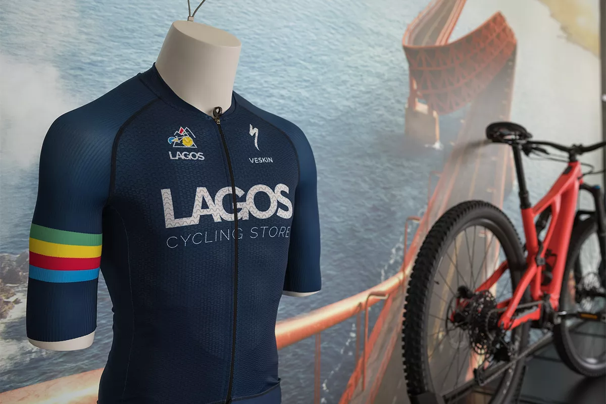 Specialized abre su Brand Store Lagos Cycling Store en Gijón