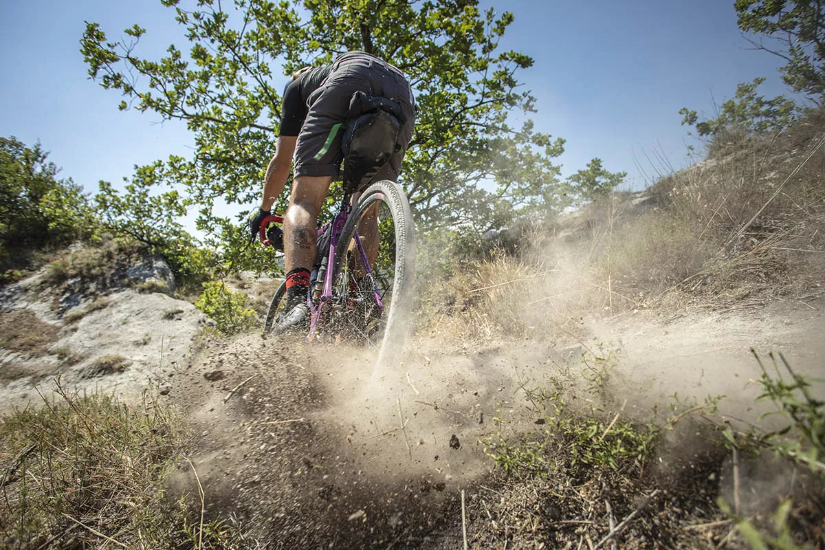 Technomousse Red Poison Gravel, el mousse antipinchazos para gravel