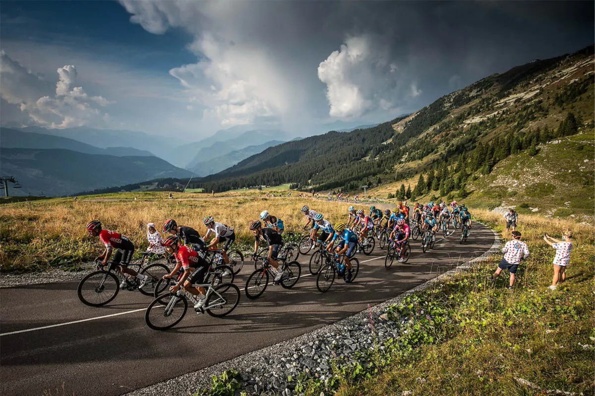 Las 5 etapas del Tour de Francia 2021 que no puedes perderte