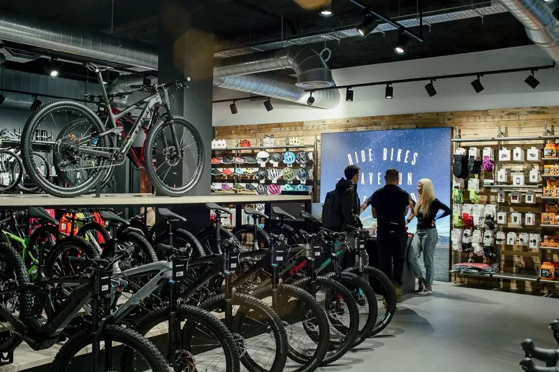 Trek abre dos tiendas en Madrid y Barcelona