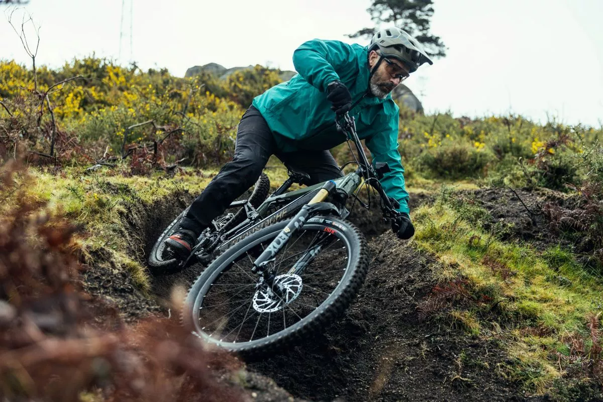 Cube Stereo, Haibike Nduro, Moustache Samedi, Ghost e-Riot, Focus Planet… las 5 e-bikes más vendidas en ebike.es