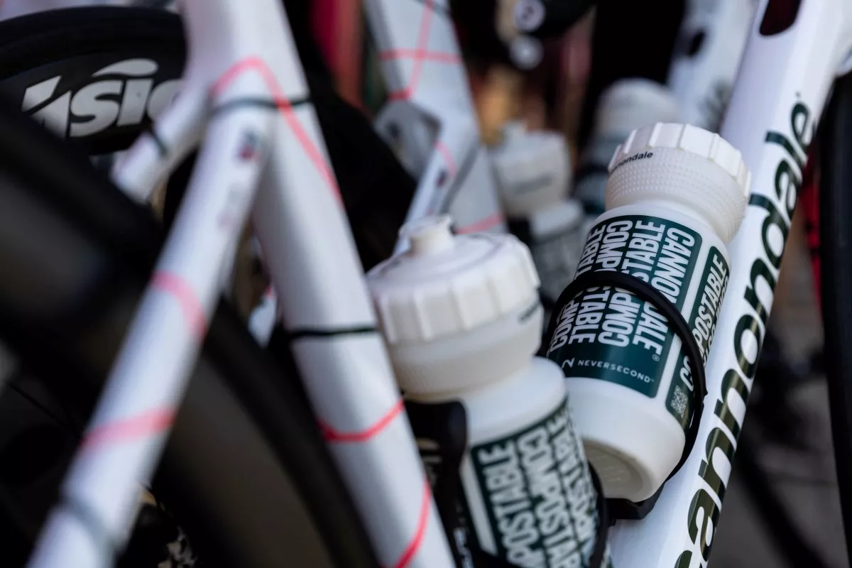 Cannondale apuesta por el medio ambiente con su botella 100% compostable