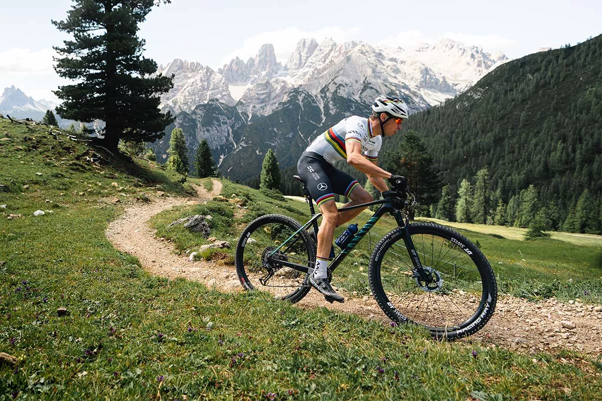 Nueva Canyon Exceed CFR LTD, con un cuadro de sólo 835 g