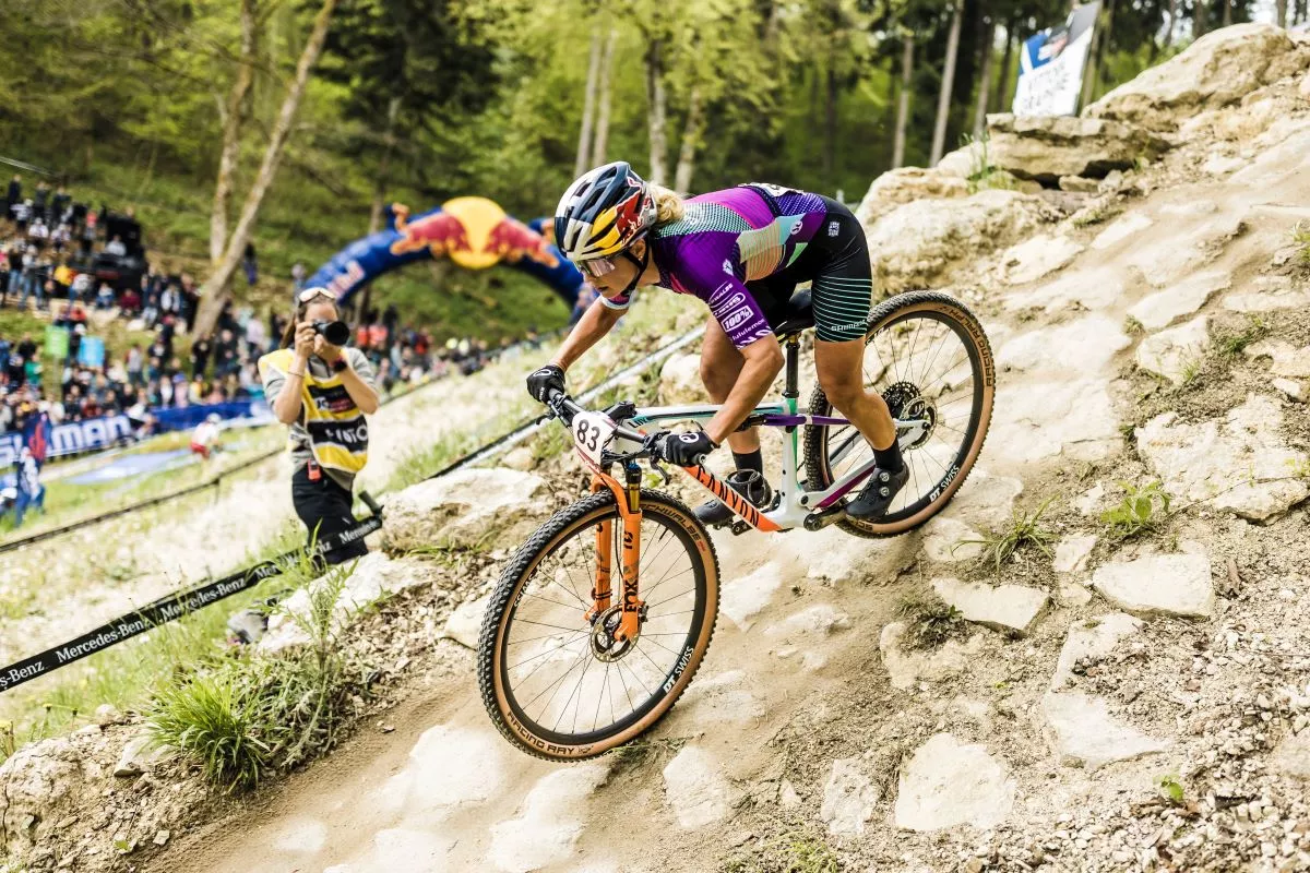 Nueva Canyon Lux World Cup: cuadro de 1.535 gr, geometría actualizada y rodamientos CeramicSpeed en versión CFR