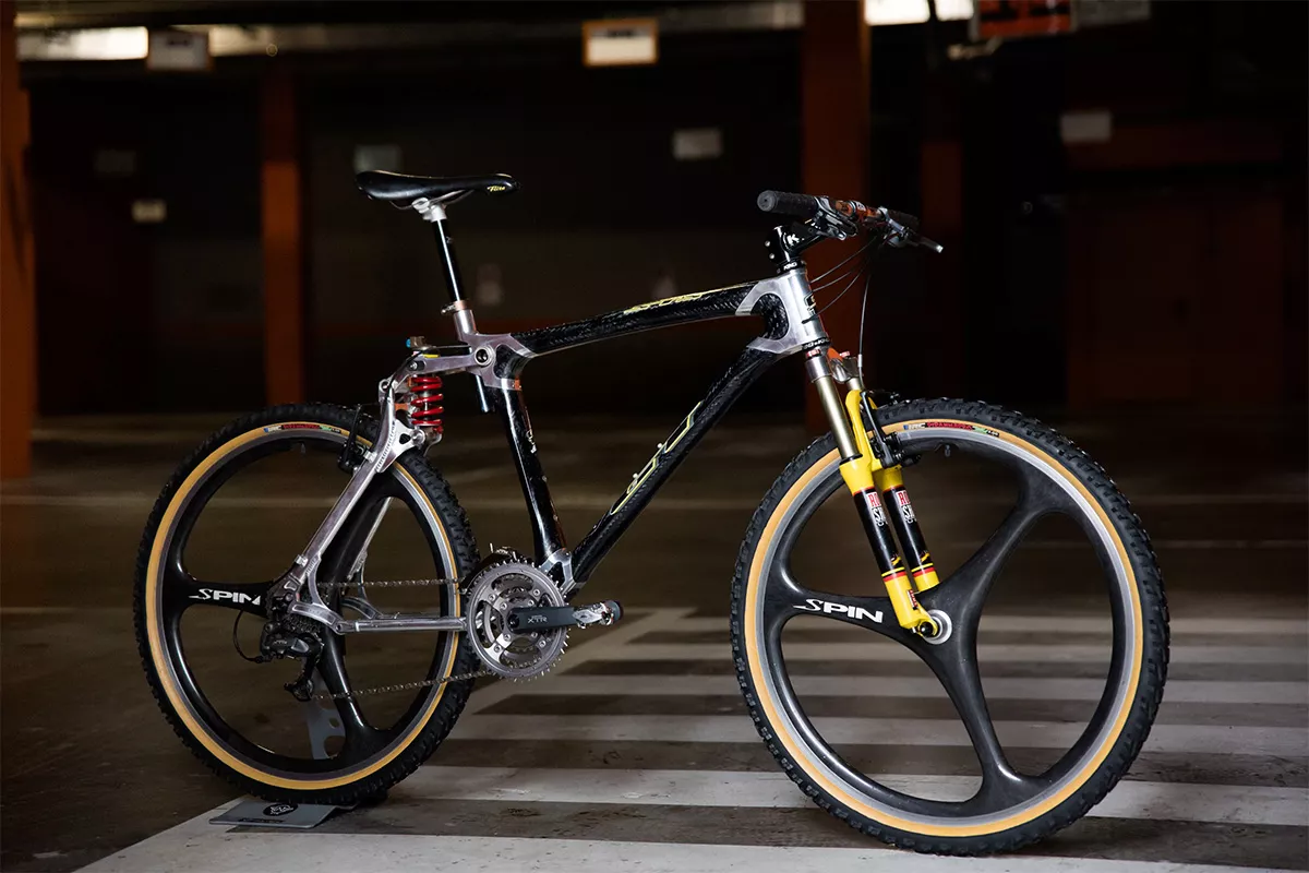 #ClassicMTB: GT STS 1997; aluminio y ¡termoplástico!