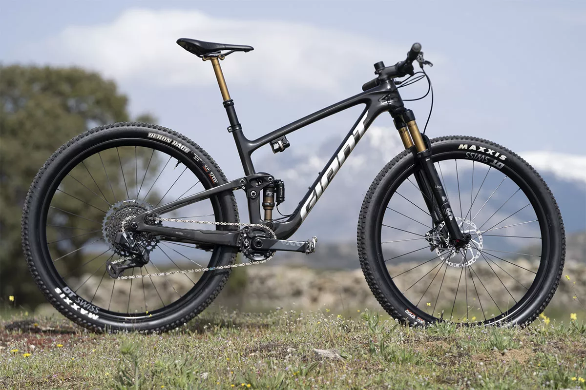 Probamos la Giant Anthem Advanced Pro 29 0, XC con suspensiones electrónicas
