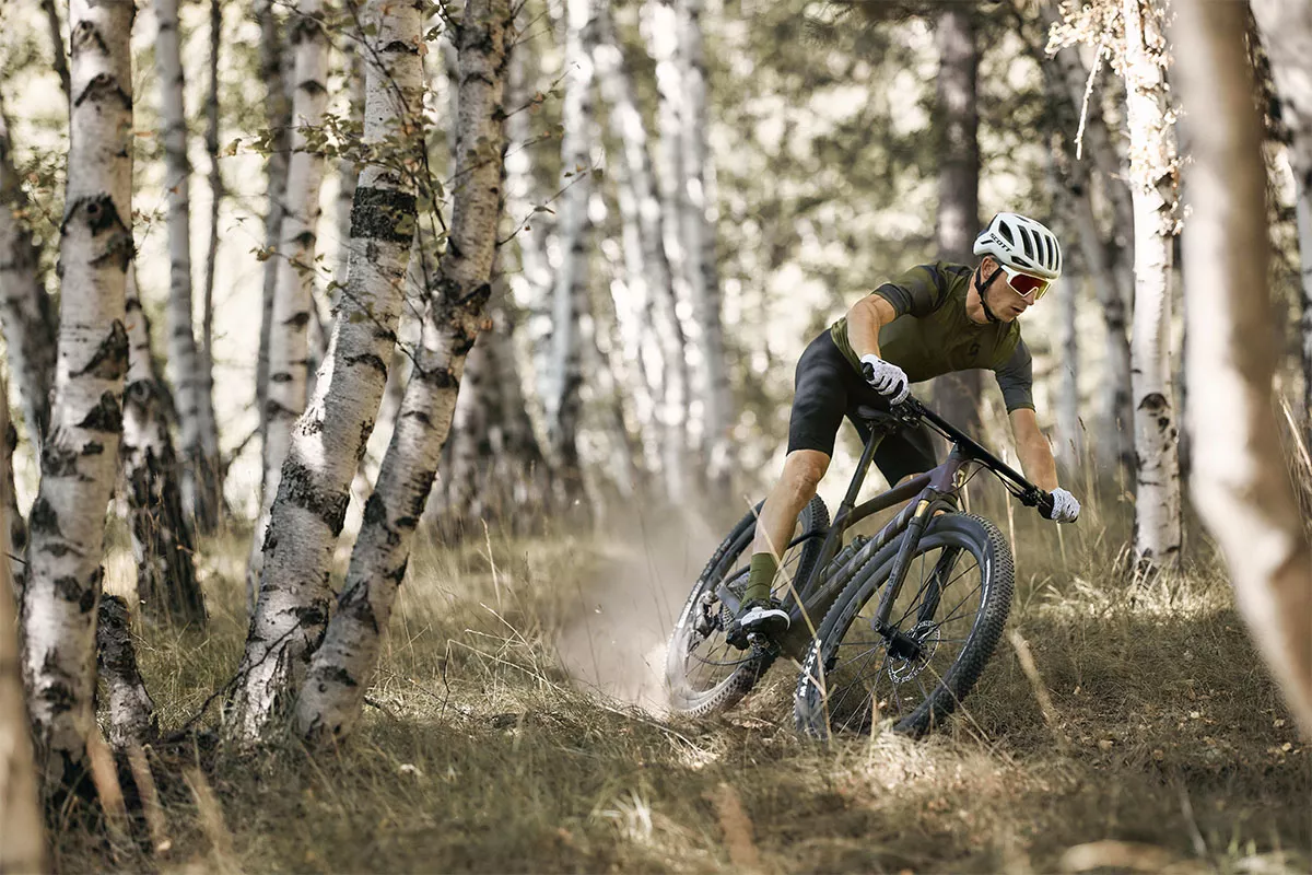 La Semana: “Dopaje” en Zwift, Scott Scale RC 2023 y Mondraker Crafty Carbon XR LTD