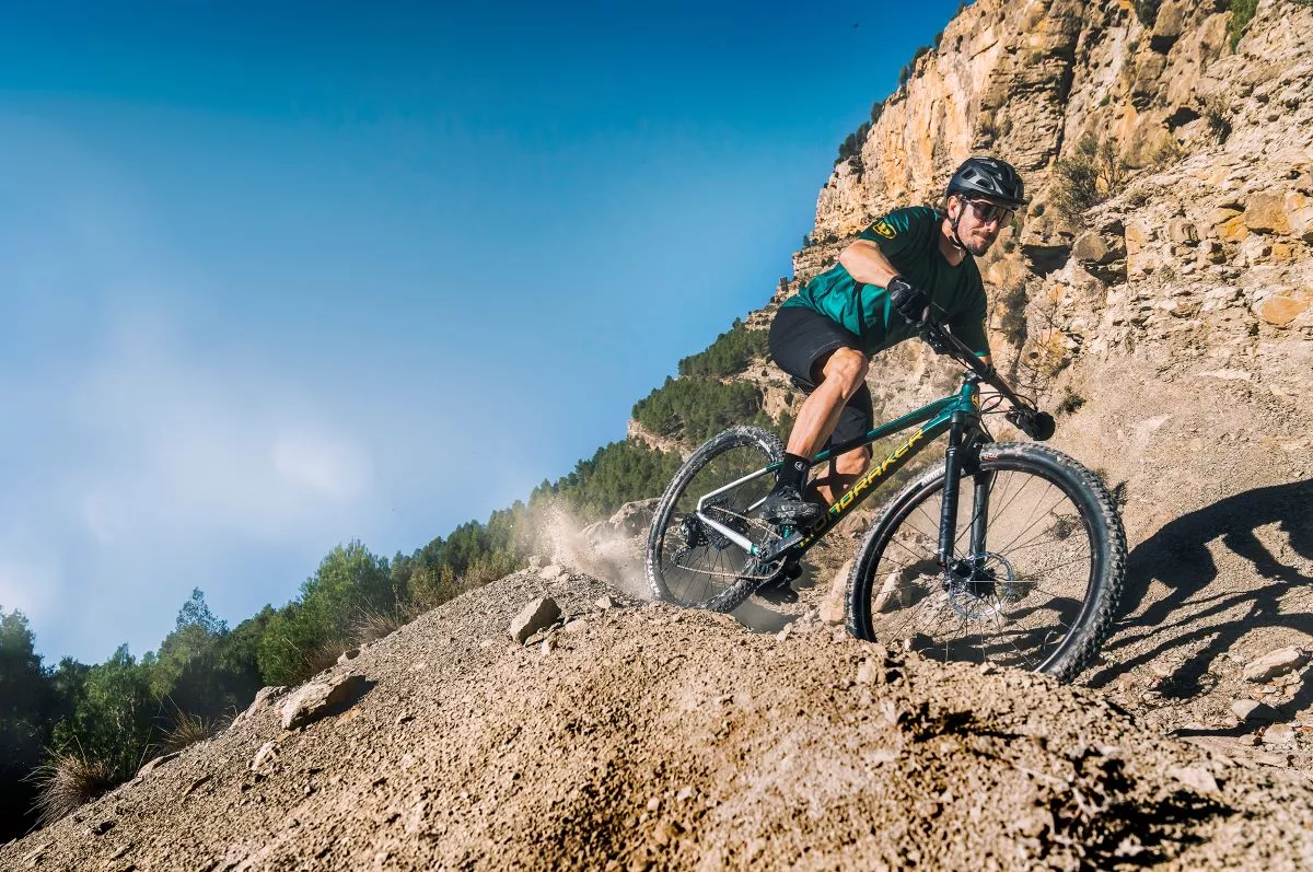 Nueva gama Mondraker Chrono DC: aluminio Stealth y geometría 'downcountry' enfocada a la diversión