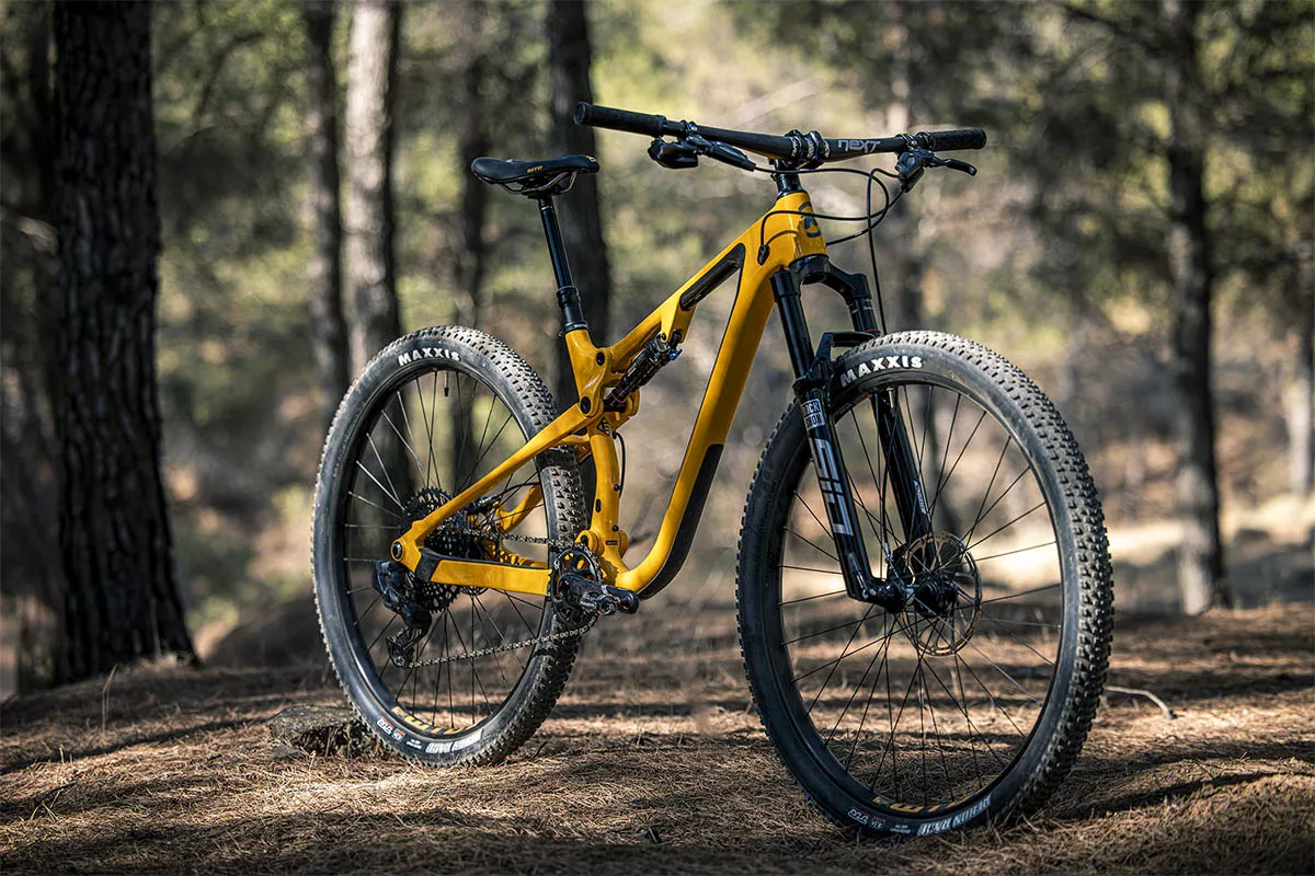Probamos la Kona Hei Hei CR/DL; una XC subiendo y una trail bajando