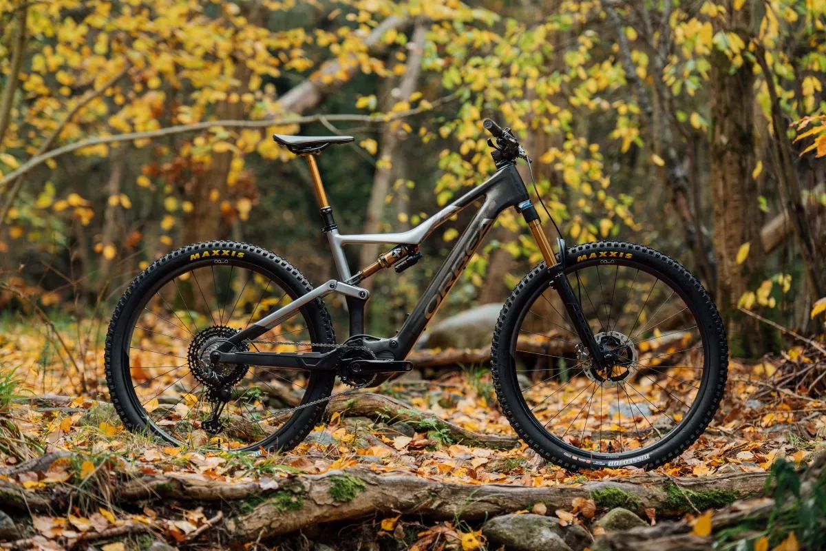 Orbea Rise Evo: con el nuevo motor Shimano EP801 RS, dos opciones de batería y más ligera