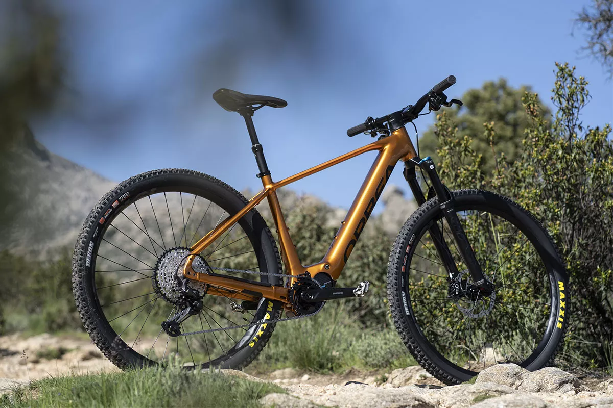 Primeras pedaladas: nueva Orbea Urrun, una e-bike ligera y accesible con Shimano EP8 RS
