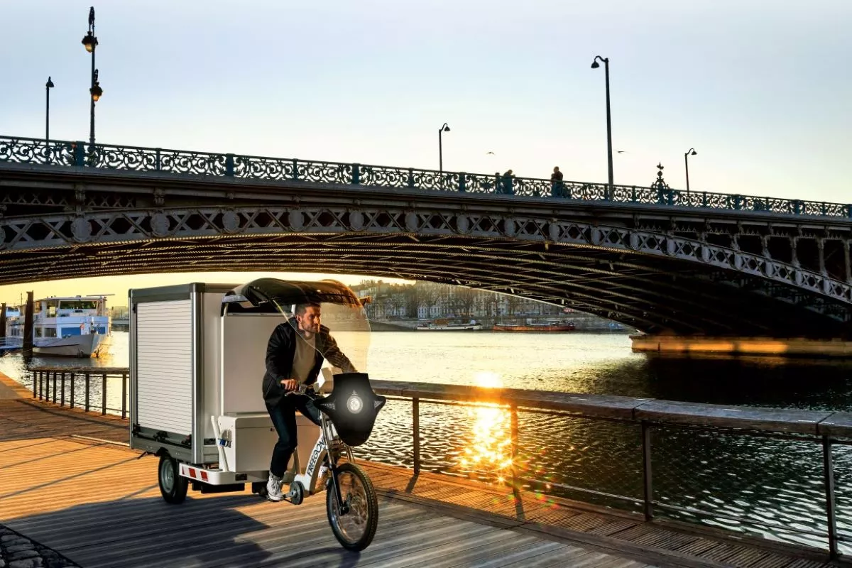 Renault fabricará e-cargo bikes y camiones bajo el mismo techo