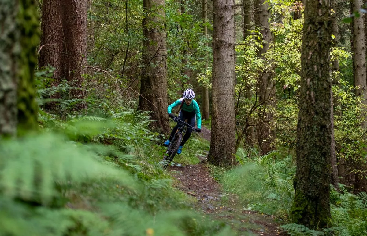 El ingrediente secreto de Isla Short: XC y enduro en tierras escocesas