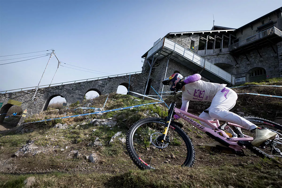 Nuevos neumáticos Specialized Cannibal con Gripton T9 para DH