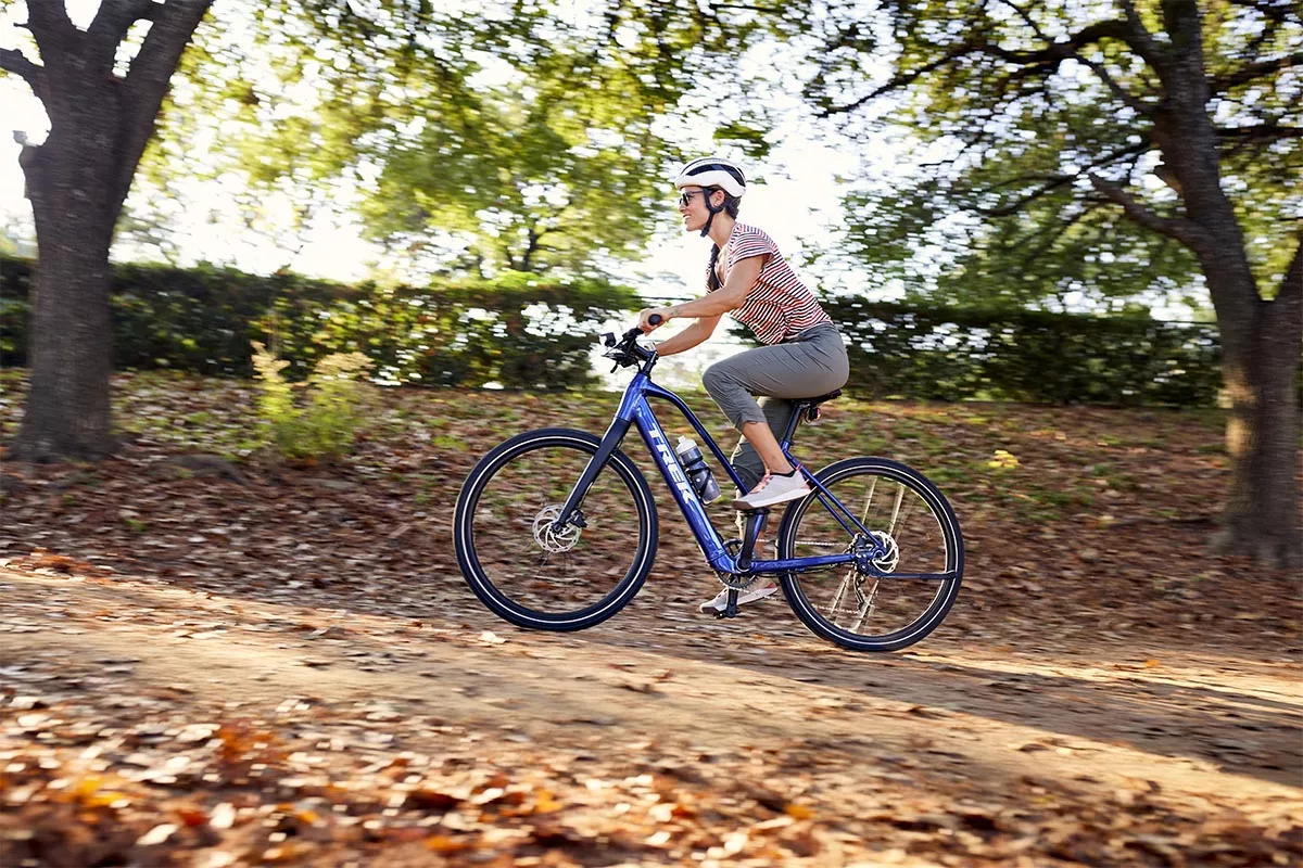 Trek presenta sus nuevas e-bikes Dual Sport+ y FX+ para un ciclismo versátil y urbano