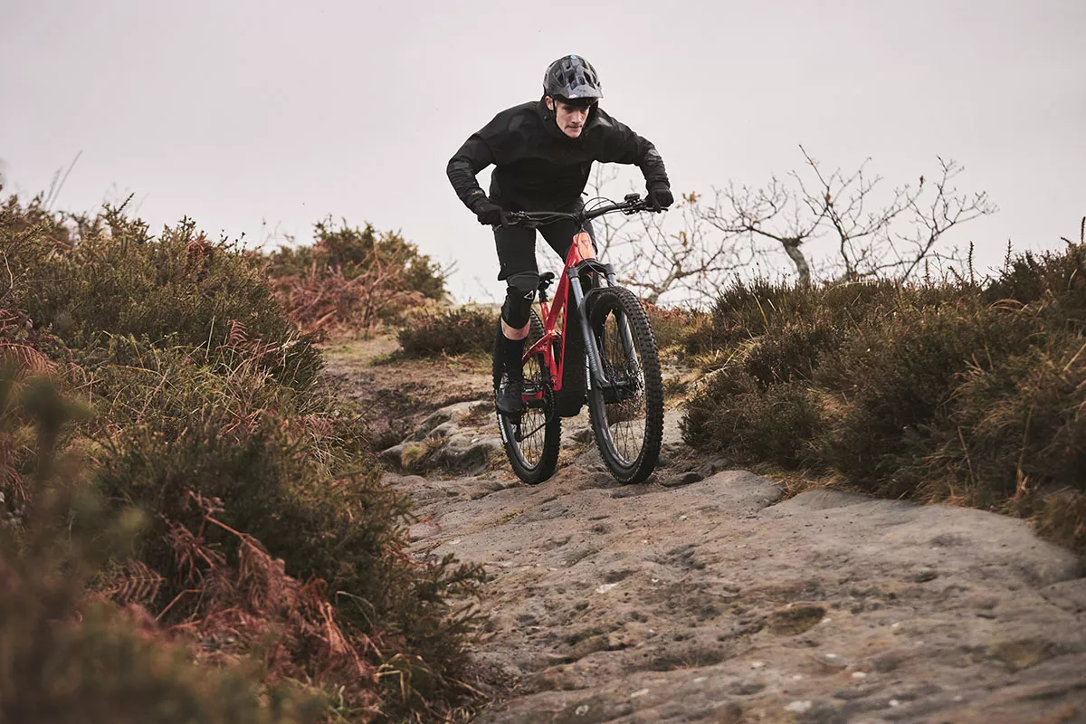 Nueva Giant Stance E+: 140/125mm, 85 Nm de par, y batería de 800 Wh