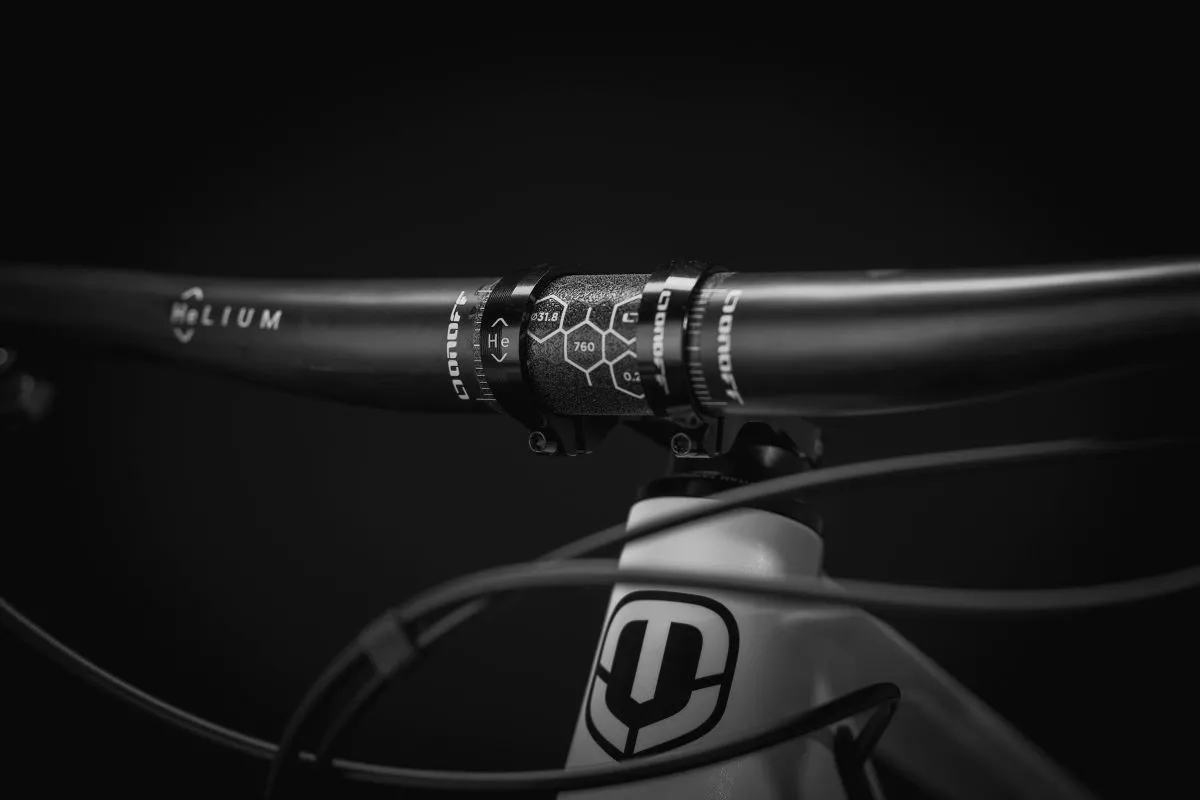 ONOFF Helium: rendimiento y ligereza para XC