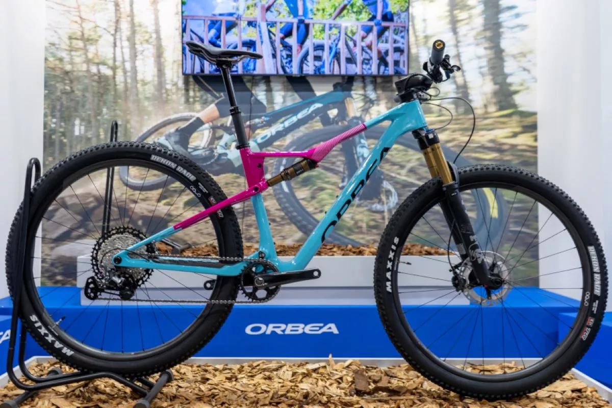 Lucha con Orbea contra el cáncer de mama y llévate una Oiz