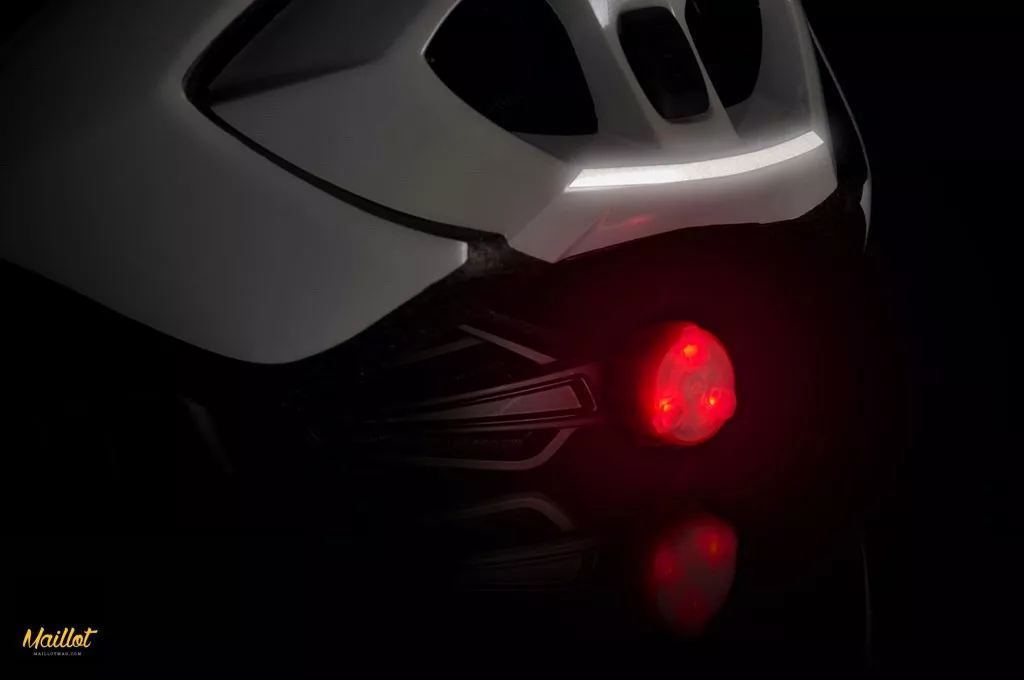 Nuevo casco MET Strale, aerodinámico y ligero.