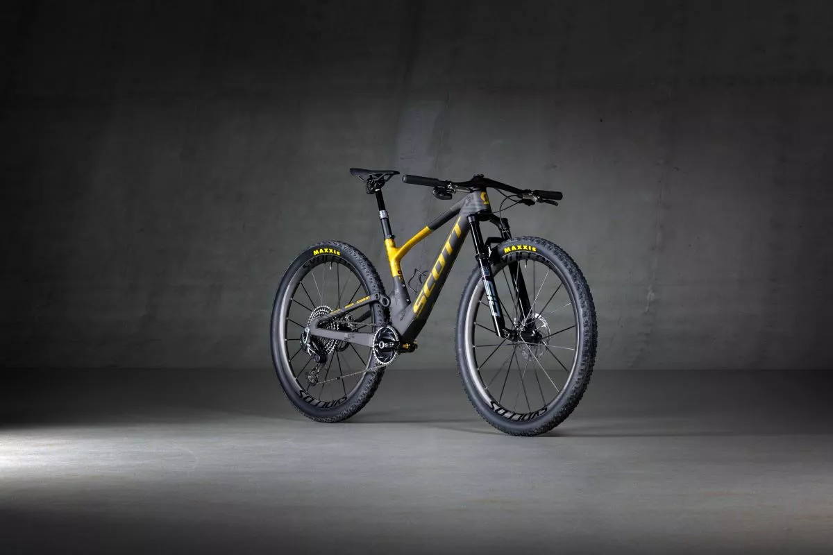 Así es la Scott Spark RC Special Edition 2023 'Nino Schurter': la MTB que vale 10 campeonatos del mundo