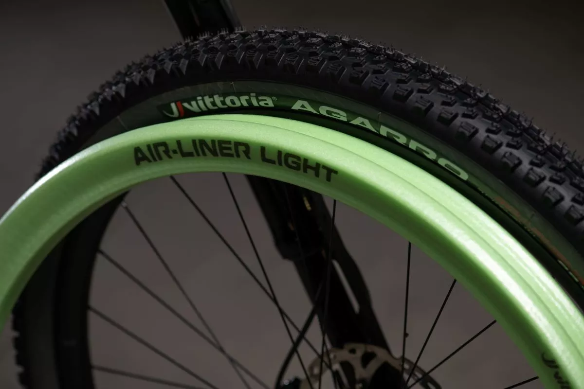 Vittoria Air-Liner Light, la nueva 'mousse' ultraligera para XC y trail