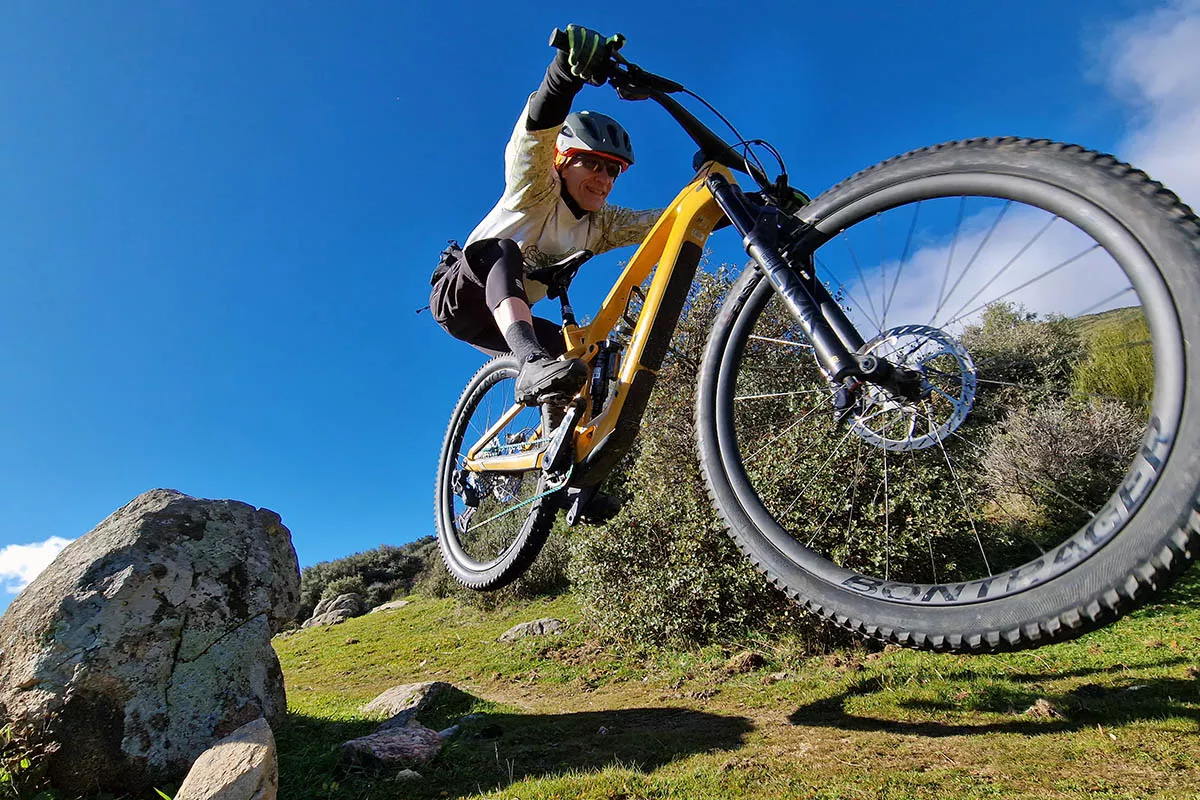 Probamos la Trek Fuel EXe 9.9 AXS 2023, la e-bike SL premium para los elegidos