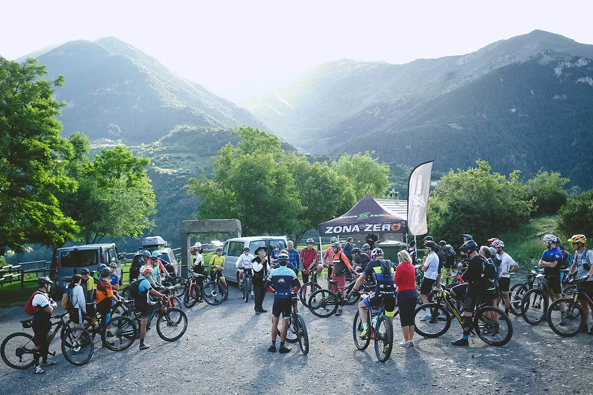 40 equipos disfrutaron de Contrebandiers 2023, la prueba mixta de MTB y Trail Running