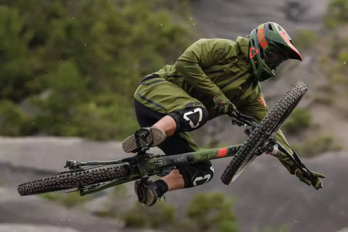 Tecnologías de los cascos de MTB: 360 Turbine de Leatt vs Mips