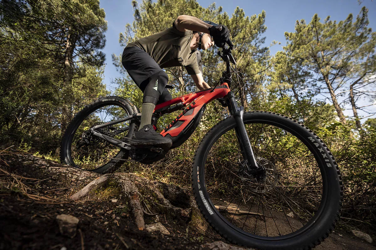 Probamos la Ducati MIG-S, una ebike trail bajadora y divertida