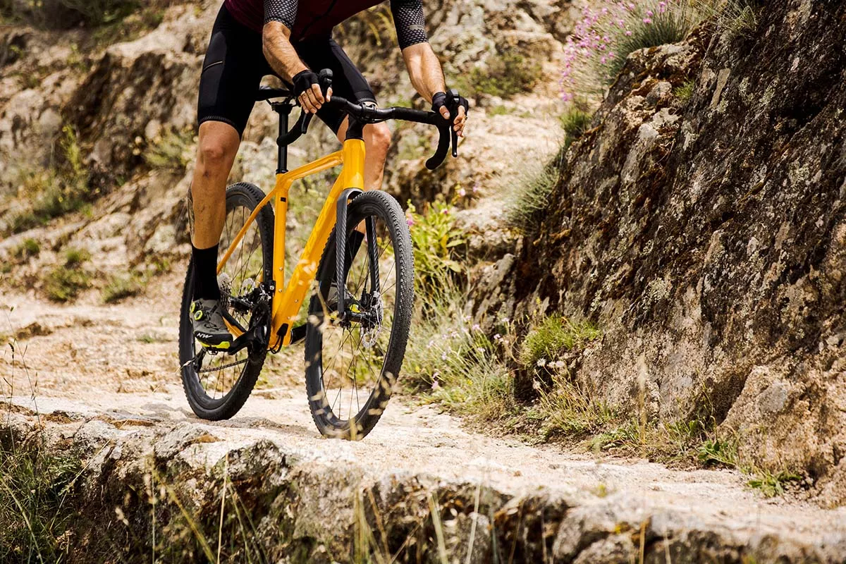 Probamos las ruedas Shimano GRX Carbon (RX870) para gravel y 1,4 kg de peso