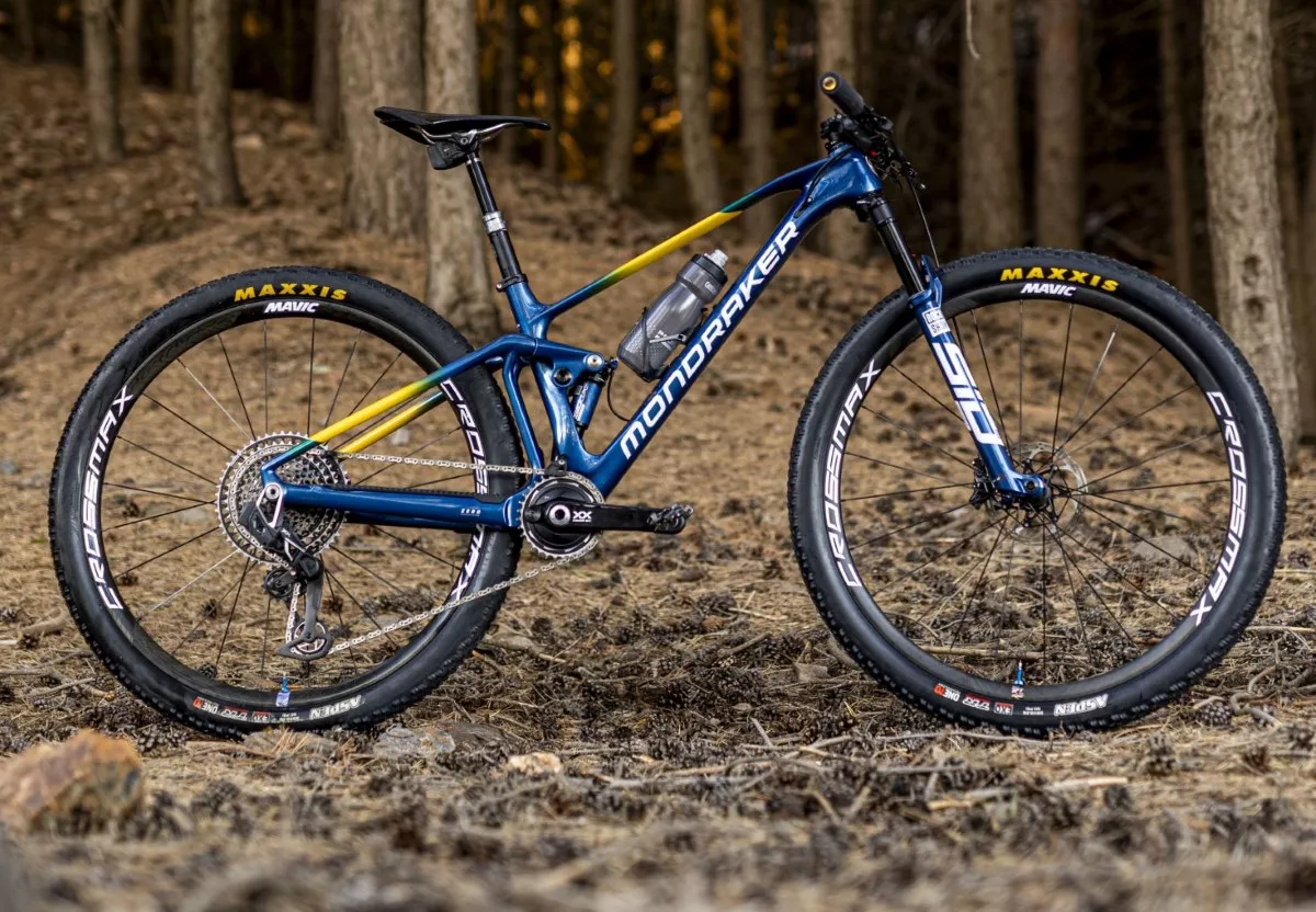 Así son las Mondraker F-Podium de Bec Henderson y Ondrêj Cinc para el mundial de XCO