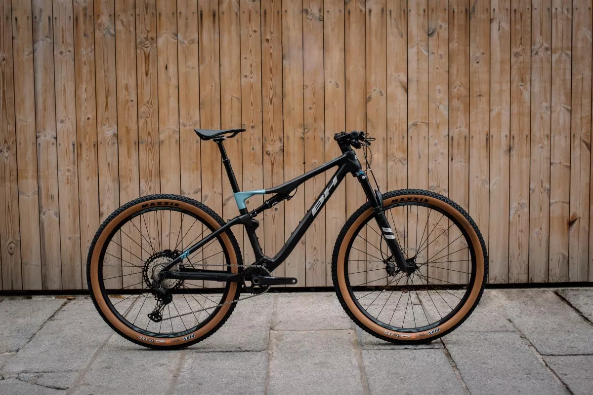 BH Lynx Race, más accesible, gracias al nuevo cuadro de carbono P-CL