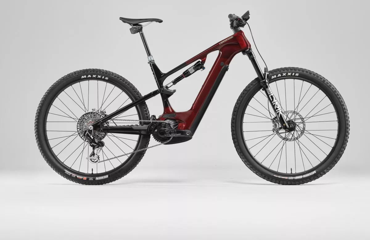 La firma de Connecticut somete a su e-trail por excelencia a un proceso de 'upgrade' bajo el sello LAB71, que incluye también las ruedas Zipp 3Zero Moto.
