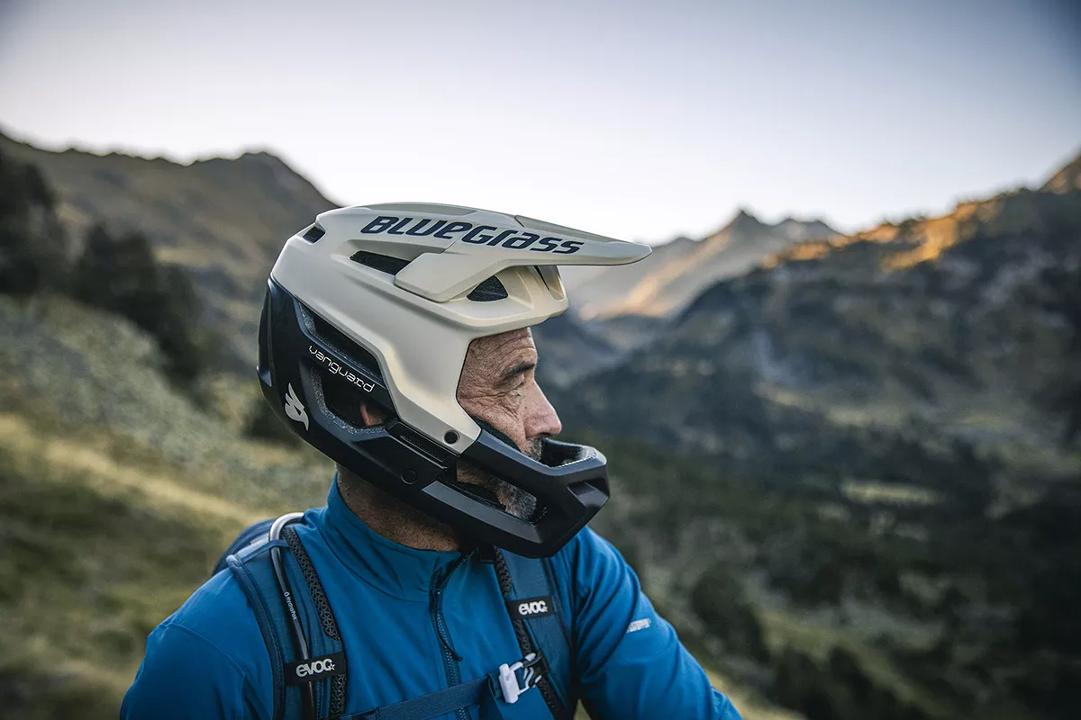 Race Test | Bluegrass Vanguard Core: el casco de la Trans-Nomad