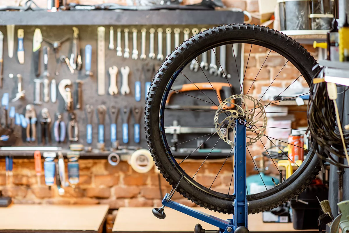 Herramientas imprescindibles que todo biker que debe tener en su taller