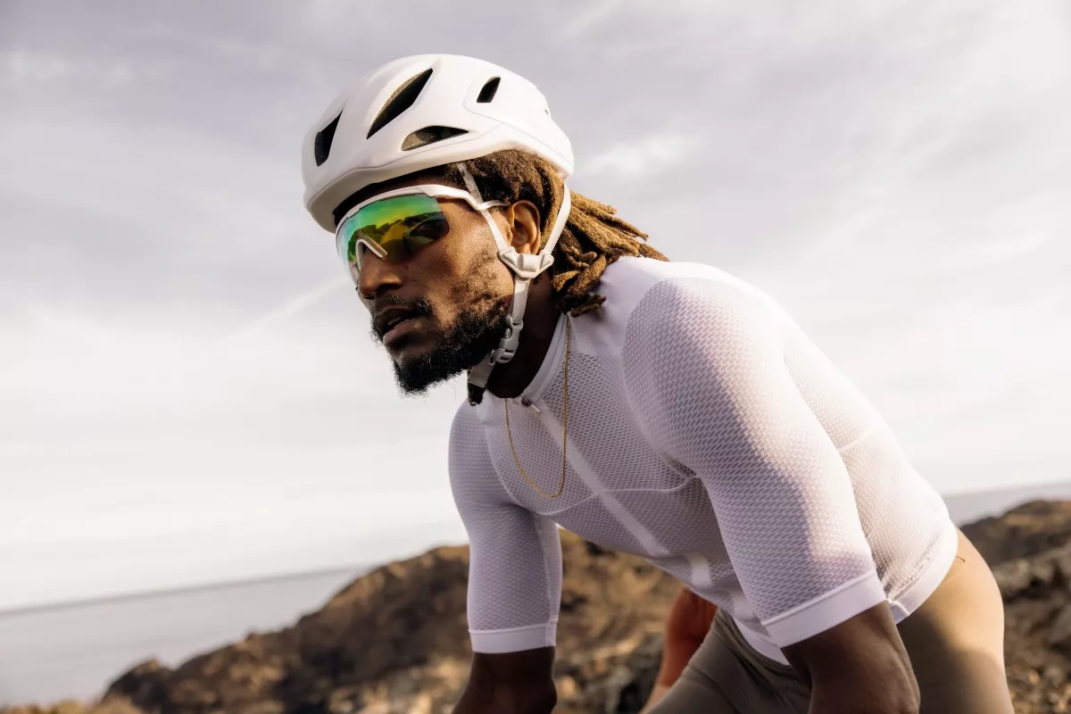 Specialized presenta el nuevo casco Propero 4 y las zapatillas Torch 2.0 y 3.0