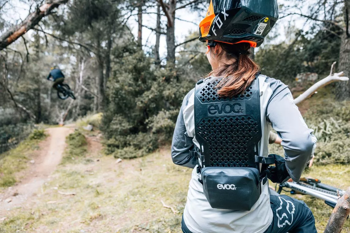 Evoc presenta su nuevo Torso Protector, con tecnología Liteshield Flex