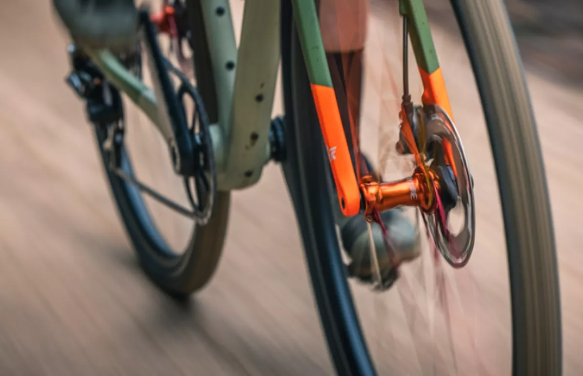 Industry Nine presenta Solix, su nueva colección de ruedas y bujes para carretera y gravel