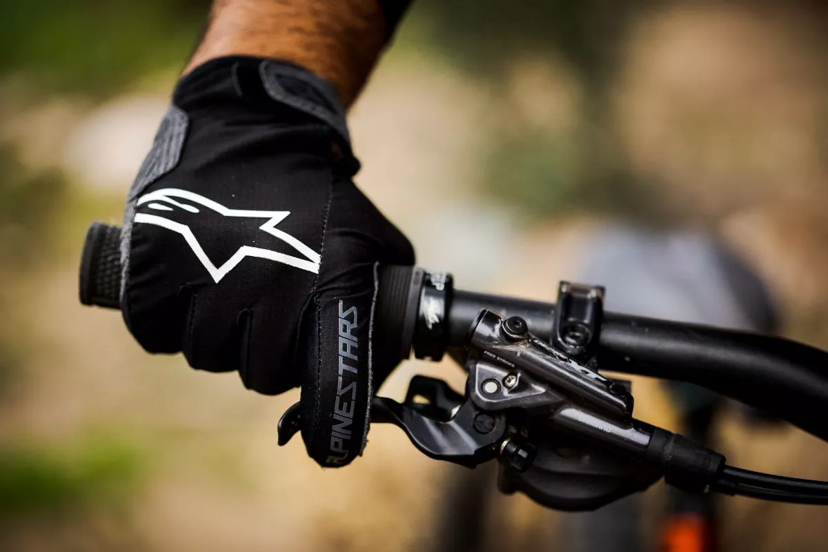Cómo evitar el adormecimiento de manos en MTB