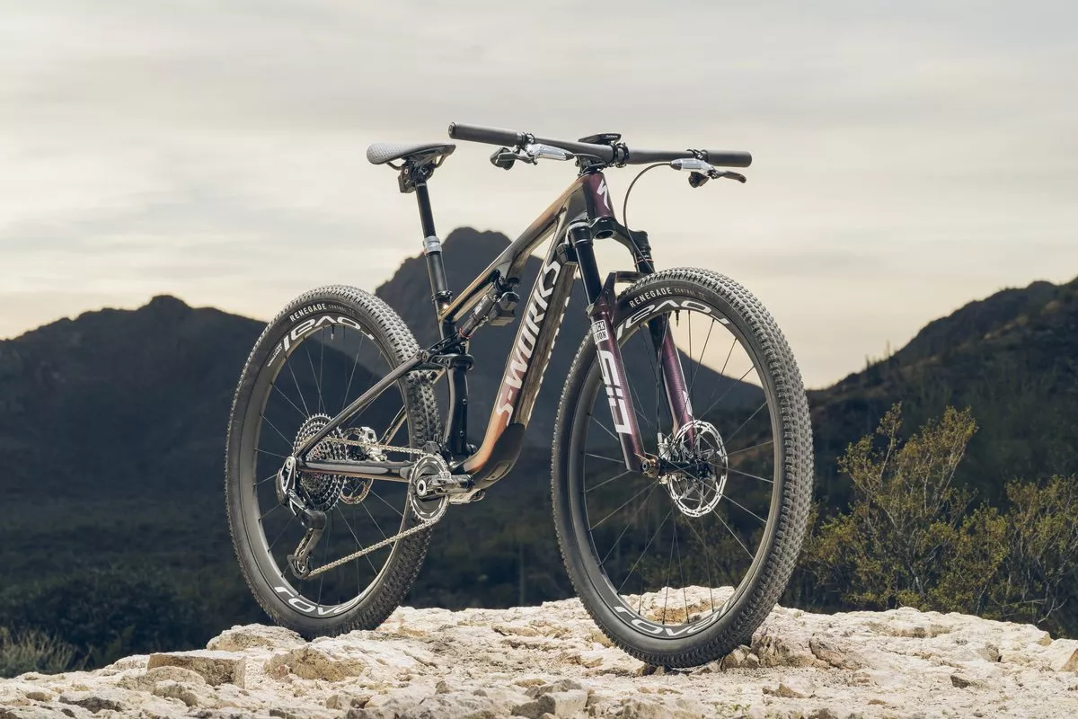 Nuevas Specialized Epic 8: 120/120 mm de recorrido sin Brain