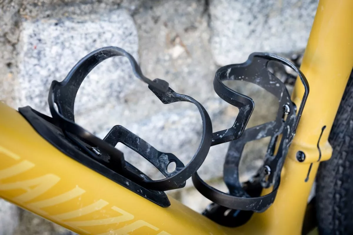 Probamos los portabidones Specialized Zee Cage II de entrada lateral
