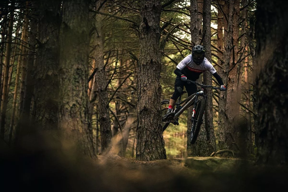 La Pinilla Bike Park, con dos bajadas nuevas esta temporada, suma ya casi 30 km de rutas