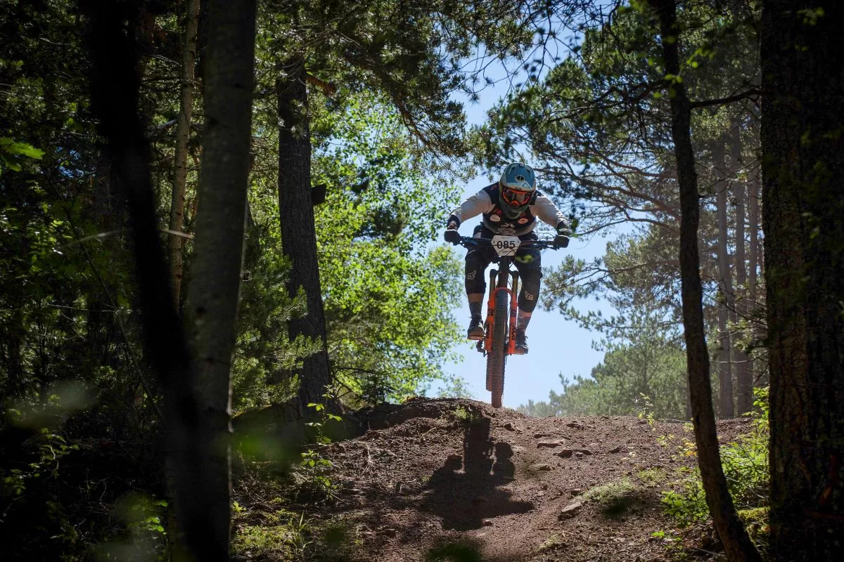 La Puro Pirineo Enduro Race corona a Edgar Carballo como campeón nacional absoluto de la categoría