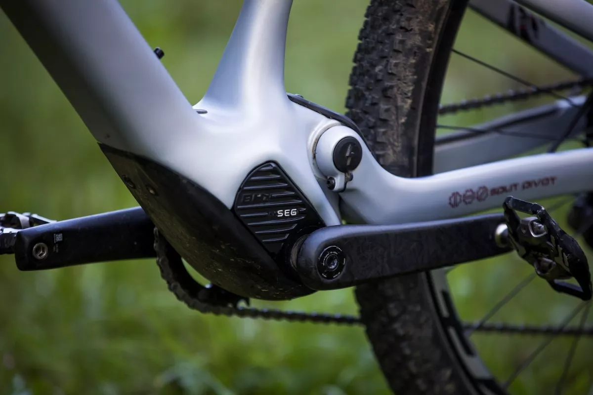 El nuevo motor BHZ by SEG llega a las BH iLynx Trail e iLynx Race Carbon