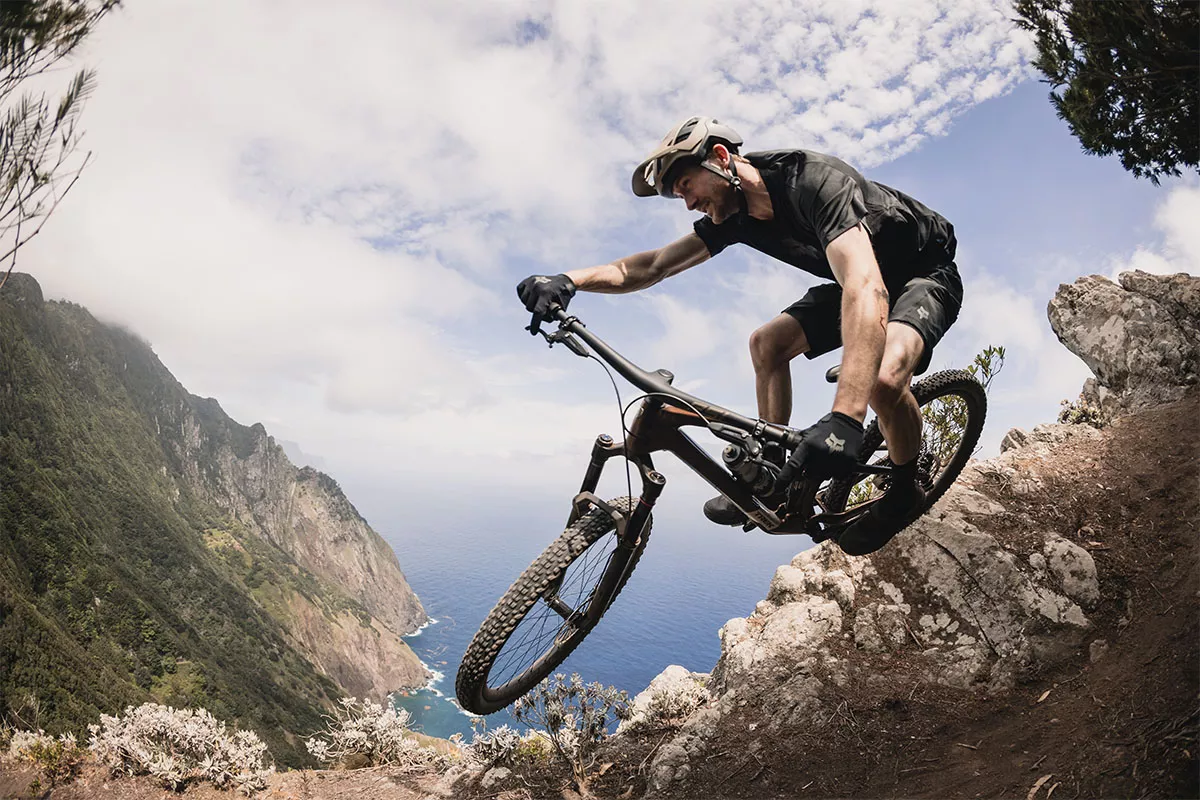 Nueva Trek Top Fuel Gen 4: Mino Link con 4 posiciones, más recorrido de suspensión y más ligera