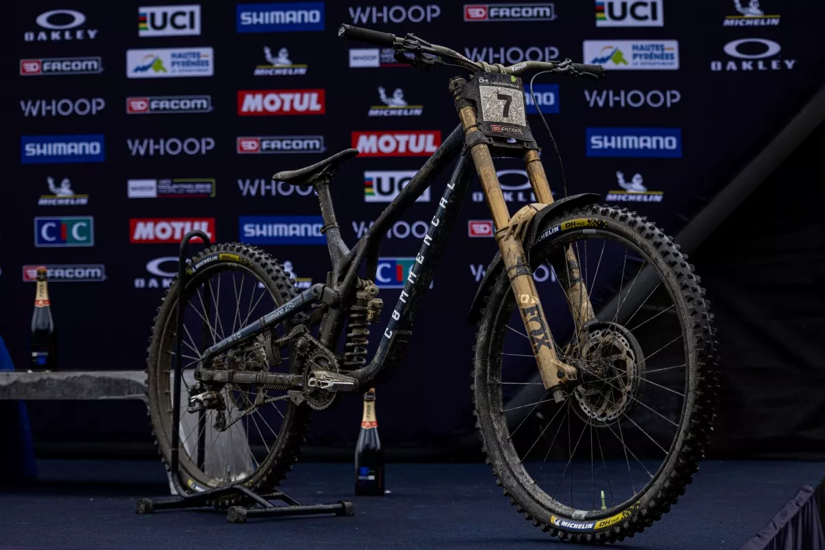 Así es la Commencal Supreme DH V5, dominadora del ‘downhill’ en la última prueba de Copa del Mundo