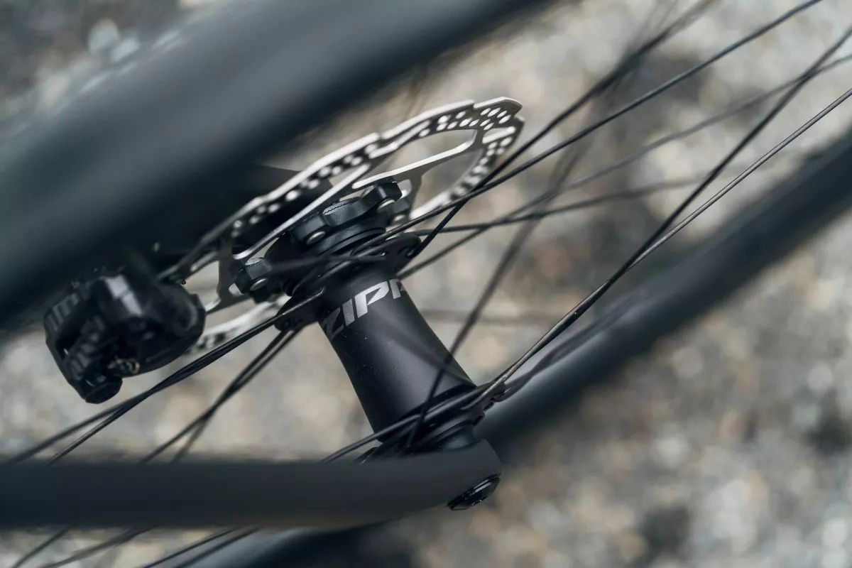 Probamos la Orbea Orca M35i, no solo una escaladora
