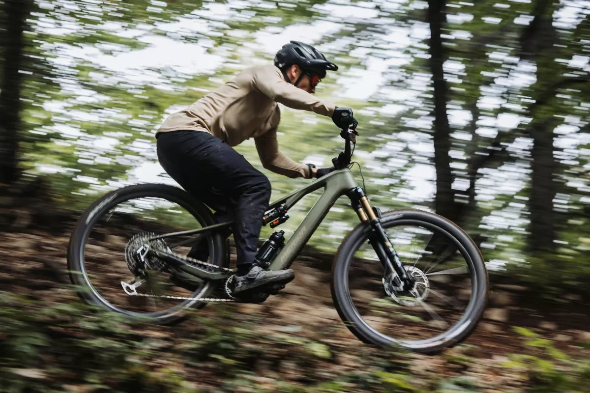 Nuevas Merida eOne-Eighty y eOne-Sixty SL, con la nueva versión del Bosch Performance Line CX y el ligero SX