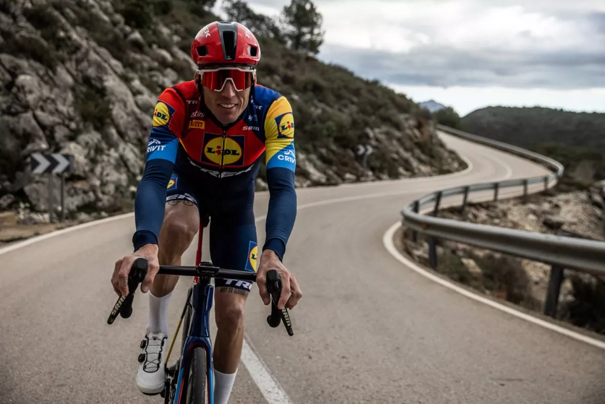 ¡Se confirma! Aleix Espargaró se une al equipo Lidl-Trek
